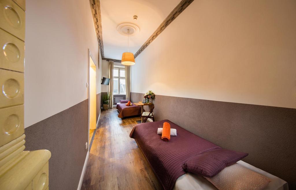 Hostel Rynek 7 Krakow Exterior photo