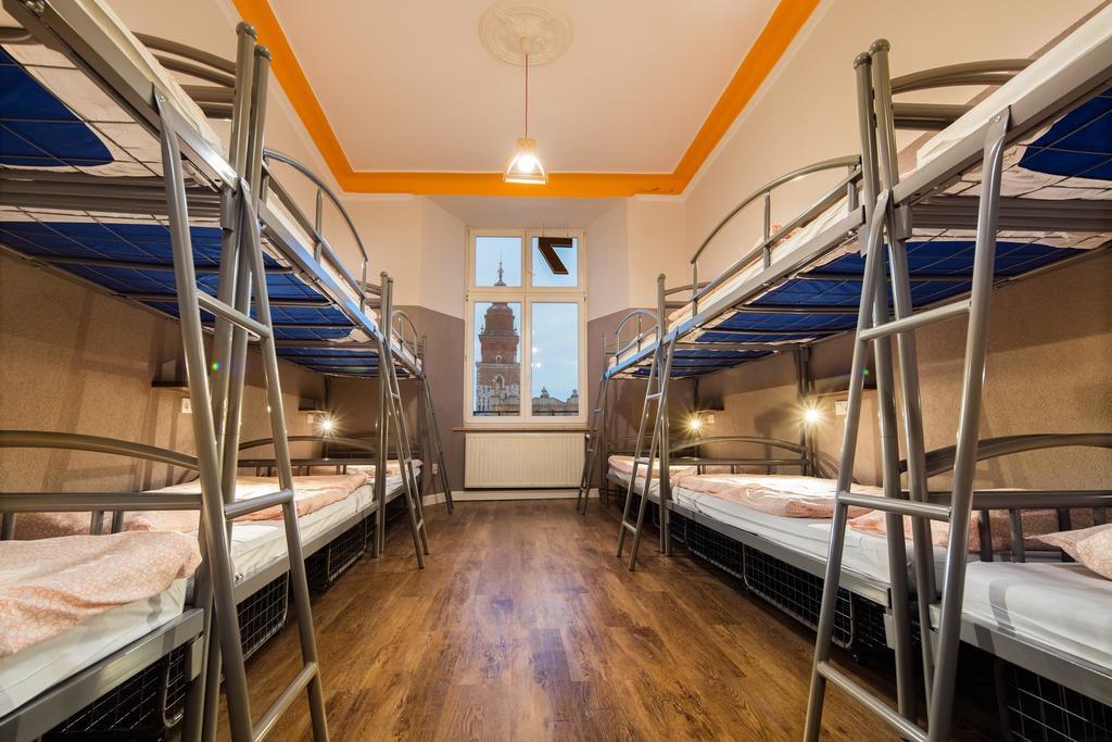 Hostel Rynek 7 Krakow Exterior photo